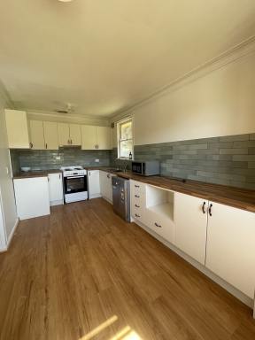 House For Sale - NSW - Gundagai - 2722 - First Home Buyers & Investors  (Image 2)