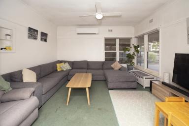 House For Sale - VIC - Lake Boga - 3584 - Charming 3 Bedroom Weatherboard Home in Lake Boga  (Image 2)