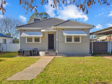 House For Sale - NSW - Young - 2594 - Rare 1,258sqm Allotment Only A 10 Minute* Walk To The CBD  (Image 2)