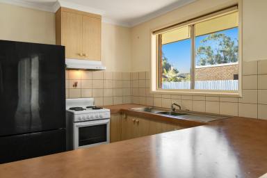 House For Sale - VIC - Mildura - 3500 - Neat, Low-Maintenance Living in a Prime Mildura Pocket  (Image 2)