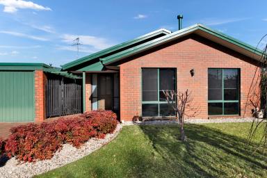 House For Sale - VIC - Mildura - 3500 - The complete package!  (Image 2)