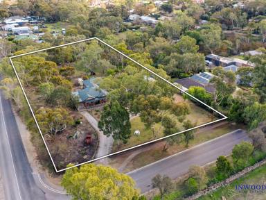 House For Sale - SA - Springton - 5235 - Turn-key home on 8194 m2 of space and tranquility. Stunning country views over large gum trees. Your country home awaits.  (Image 2)