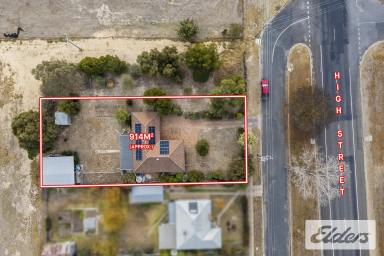 House For Sale - VIC - Avoca - 3467 - Charming Brick Veneer Home with Picturesque Rural Views  (Image 2)