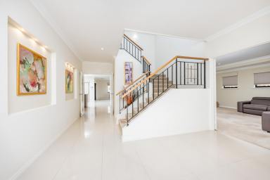 House For Sale - WA - Iluka - 6028 - ABSOLUTELY IMPECCABLE!!  (Image 2)