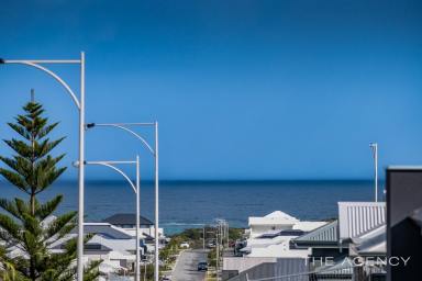House For Sale - WA - Alkimos - 6038 - Eden Beach Estate - Stunning Brand New Home - Sea Views And A 4 Car Garage!.  (Image 2)