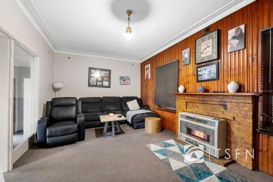 House For Sale - VIC - Golden Square - 3555 - Mid-century gem ready for polishing  (Image 2)
