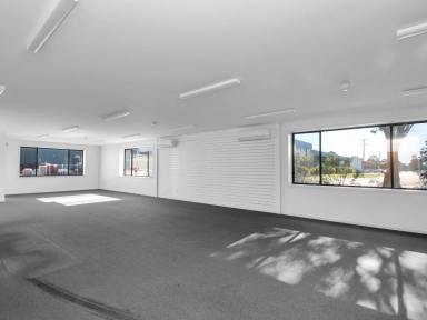 Industrial/Warehouse For Lease - VIC - Bairnsdale - 3875 - FOR LEASE – VERSATILE COMMERCIAL PROPERTY IN PRIME BAIRNSDALE LOCATION  (Image 2)