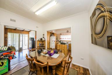 House For Lease - NSW - Talbingo - 2720 - Prime location with amazing views!  (Image 2)