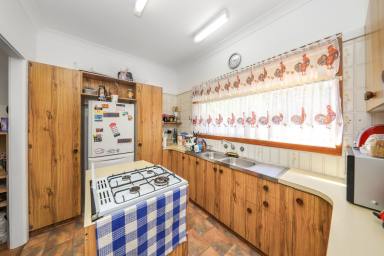 House For Lease - NSW - Talbingo - 2720 - Prime location with amazing views!  (Image 2)