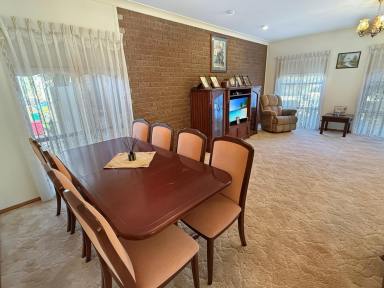 House For Sale - NSW - Leeton - 2705 - FAMILY LIVING WITH GREAT LOCATION  (Image 2)