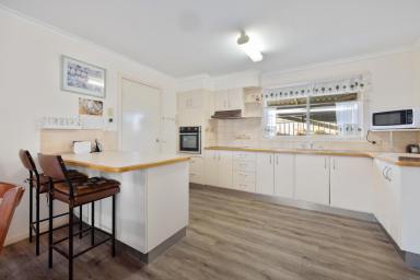 Unit For Sale - VIC - Bairnsdale - 3875 - Downtown, Solid & Spacious  (Image 2)