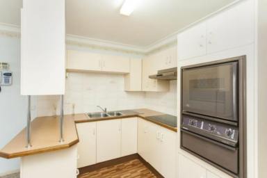 Unit For Lease - NSW - Raymond Terrace - 2324 - EASY PARKING, CLOSE TO CBD!!!  (Image 2)