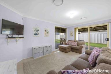 House For Sale - NSW - Worrigee - 2540 - Convenience & Character  (Image 2)