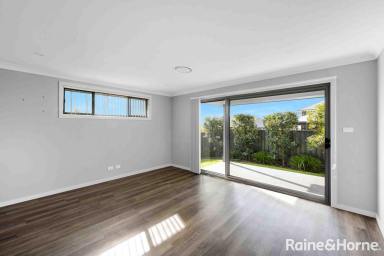 Duplex/Semi-detached For Sale - NSW - Vincentia - 2540 - Low Maintenance Living  (Image 2)