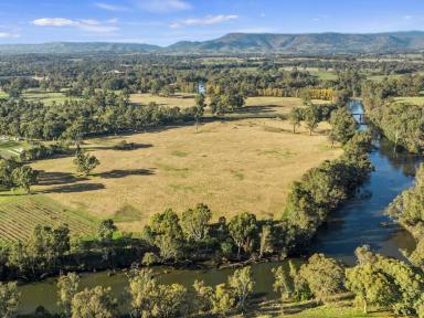 Lifestyle For Sale - VIC - Seymour - 3660 - GOULBURN RIVER FRONTAGE  (Image 2)