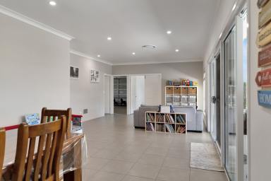 House For Lease - QLD - Top Camp - 4350 - Modern Family Home with Large Shed on Just Under an Acre!  (Image 2)