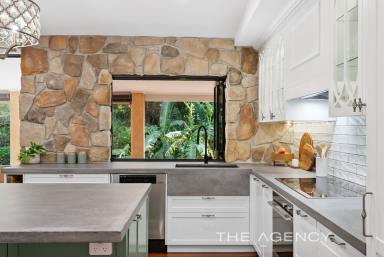House For Sale - WA - Kalamunda - 6076 - Impressive & Imposing Secluded Sanctuary  (Image 2)