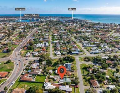 House For Sale - WA - Mandurah - 6210 - HOME OPEN CANCELLED Charming Mandurah Gem Awaits You!!  (Image 2)