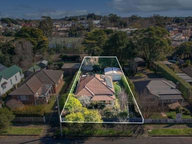 House Sold - NSW - Moss Vale - 2577 - Cosy Cottage - 200m to Town Centre  (Image 2)