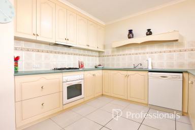 House For Sale - VIC - Mildura - 3500 - Easy Living with Lifestyle at Heart  (Image 2)