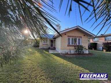 House For Sale - QLD - Wondai - 4606 - Solid brick with 1,012m2 fenced allotment  (Image 2)