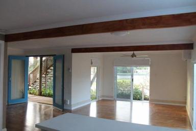 Unit For Lease - QLD - Hope Island - 4212 - Waterfront!  (Image 2)