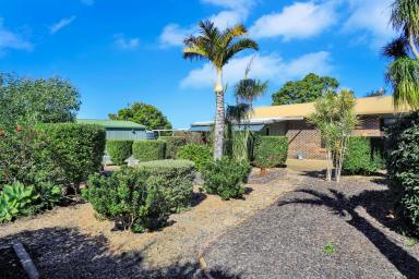 House For Sale - QLD - Sharon - 4670 - GENEROUS 3 ACRE PARCEL OF LAND JUST 15MIN TO THE CBD WITH A LARGE FAMILY HOME!  (Image 2)