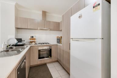 House For Sale - WA - Canning Vale - 6155 - The $1100 a week secret  (Image 2)
