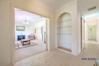 House For Lease - NSW - Dubbo - 2830 - Convenient location, yet quiet!  (Image 2)