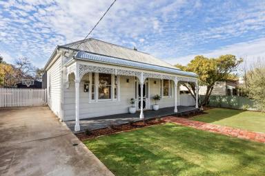 House For Sale - VIC - Quarry Hill - 3550 - Heritage charm - Contemporary polish  (Image 2)