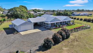 Acreage/Semi-rural For Sale - QLD - Burnett Heads - 4670 - COASTAL COUNTRY ESCAPE WITH DESIGNER FARMHOUSE & GUEST RETREAT  (Image 2)