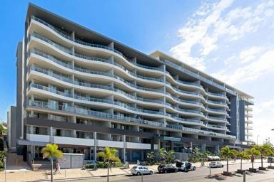 Unit For Lease - QLD - Scarborough - 4020 - Modern 3-Bedroom Apartment with Bay Views Prime Scarborough Location  (Image 2)