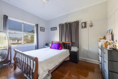 House For Sale - NSW - Grafton - 2460 - WALK TO SCHOOLS, CHILDCARE, SPORTS  (Image 2)