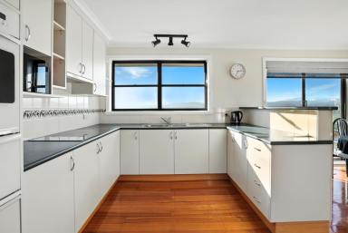 House For Sale - TAS - Riverside - 7250 - WELCOME HOME!  (Image 2)