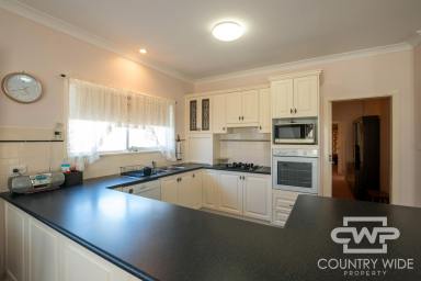 House For Lease - NSW - Glen Innes - 2370 - Move-In Ready & Fully Furnished in the Heart of Glen Innes  (Image 2)