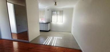 House For Lease - NSW - Doonside - 2767 - Well-Maintained 3-Bedroom Brick Home | Water Included | Walk to Station  (Image 2)