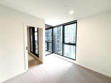 Apartment For Lease - VIC - Melbourne - 3000 - 2 Bedroom 1 Bathroom in the heart of Melbourne CBD  (Image 2)