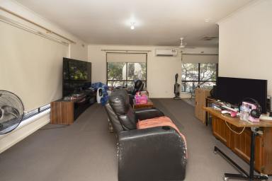 Unit For Sale - VIC - Swan Hill - 3585 - Charming 2 Bedroom Brick Unit - Tenanted Until November 2025  (Image 2)