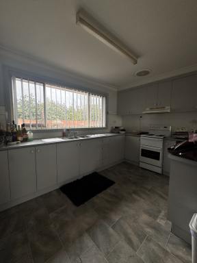 Unit For Lease - NSW - Tumut - 2720 - Low maintenance close to town!  (Image 2)