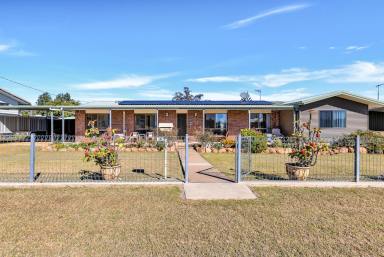 House For Sale - QLD - Biggenden - 4621 - SO MUCH VALUE!!!!  (Image 2)