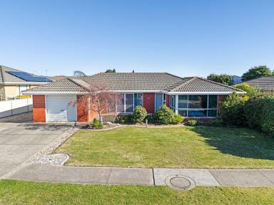 House For Sale - TAS - Ulverstone - 7315 - Lovingly Maintained Home, Minutes from Everything!  (Image 2)