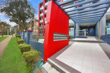 Block of Units For Sale - NSW - Blacktown - 2148 - Stylish & Bright 2-Bedroom Apartment in Prime Location Ideal for Couples or Investors!  (Image 2)