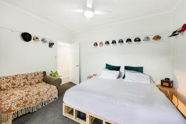 House For Sale - NSW - Tamworth - 2340 - FRESHLY RENOVATED INVESTMENT  (Image 2)