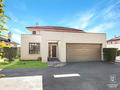 Townhouse For Sale - NSW - Moss Vale - 2577 - A Home Without Hassles  (Image 2)