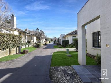 Townhouse For Sale - NSW - Moss Vale - 2577 - A Home Without Hassles  (Image 2)
