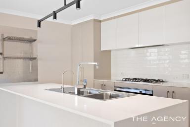 House For Sale - WA - Lakelands - 6180 - Smart, Spacious & Solar-Powered  (Image 2)