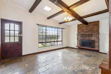 House For Sale - WA - Maida Vale - 6057 - Under Offer - multiple offers!  (Image 2)