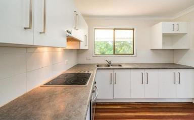 House Leased - QLD - Park Avenue - 4701 - Highset home in Park Avenue  (Image 2)