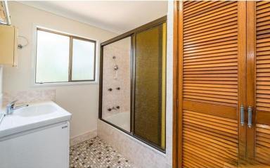 House Leased - QLD - Park Avenue - 4701 - Highset home in Park Avenue  (Image 2)
