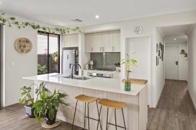 House For Sale - WA - Dunsborough - 6281 - Naturally Modern  (Image 2)